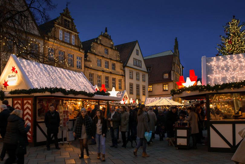 Weihnachtsmarkt Bielefeld, Altstadt, Alter Markt, Nacht, blaue Stunde