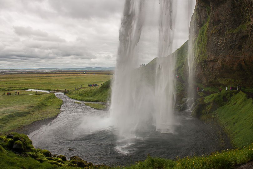 Island, Wasserfall Seljalandsfoss, Highlights, Sehenswuerdigkeiten